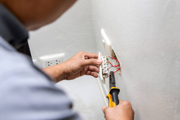 Best Emergency Electrical Repair  in Maple Park, IL